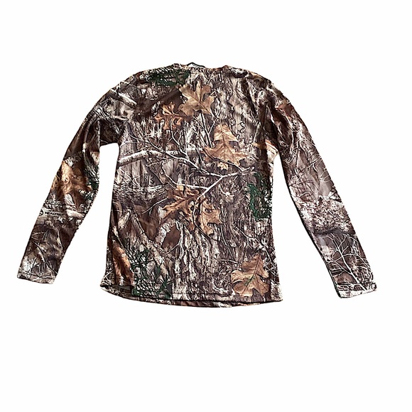 NWT Field & Stream women’s performance Realtree patterned long sleeve tee - Picture 3 of 8